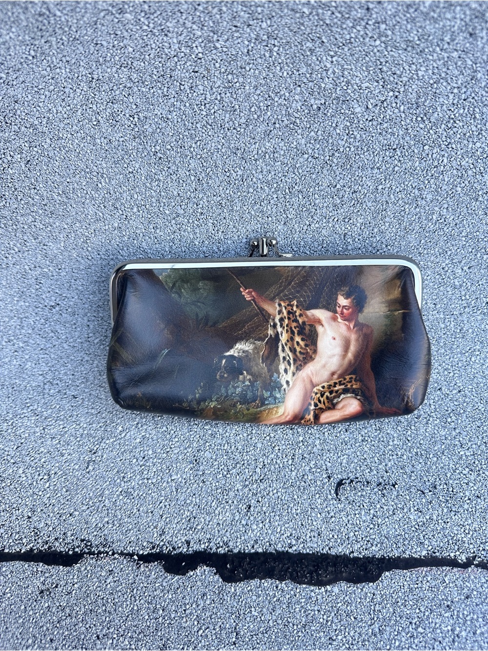 Vivienne Westwood Brown Oil Painting Fisherman-Print Frame Leather Clutch - Picture 3 of 9